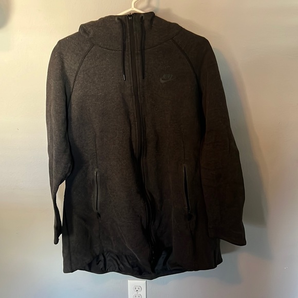 Fully insulated Nike high/low jacket - Picture 1 of 5